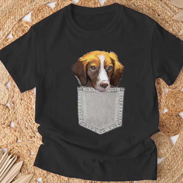 Spaniel Bretón Perro En Un Bolsillo Dog In A Pocket Camiseta unisex Regalos para ancianos