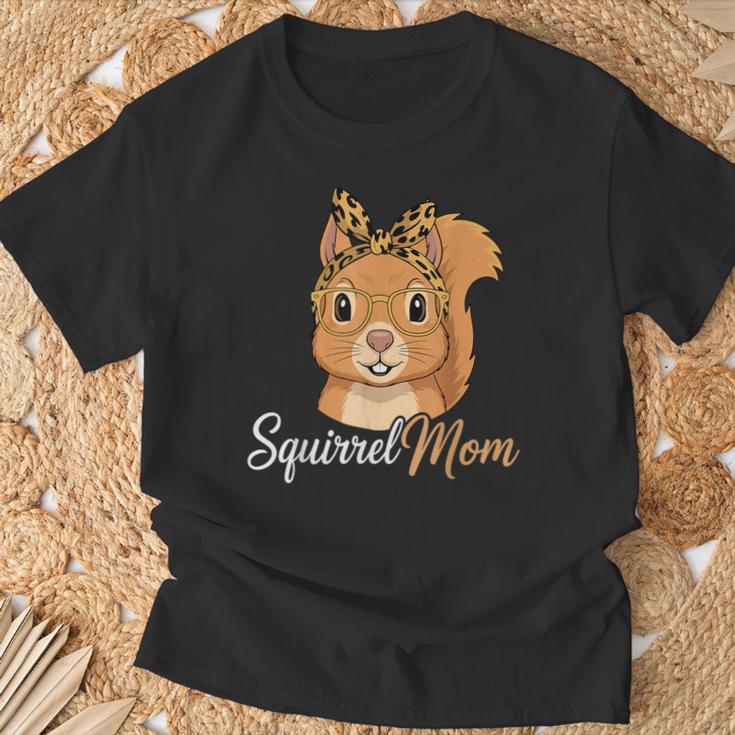Squirrel Mom Squirrel Lover Squirrel Mama T-Shirt Gifts for Old Men Squirrel Mom Squirrel Lover Squirrel Mama T-Shirt Gifts for Old Men
