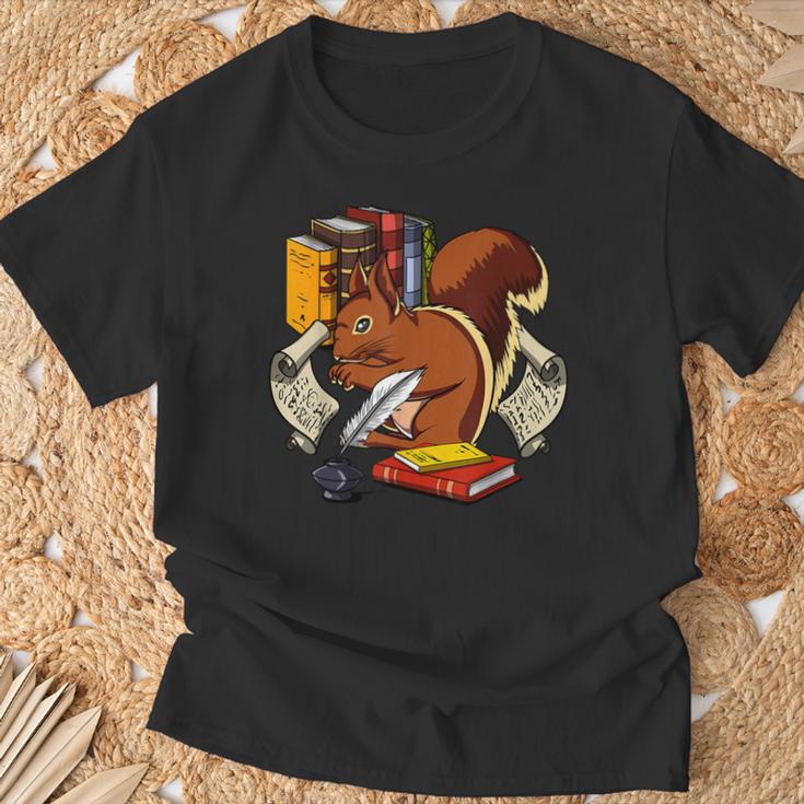 Squirrel Reading Book Cute Forest Animal T-Shirt Gifts for Old Men Squirrel Reading Book Cute Forest Animal T-Shirt Gifts for Old Men