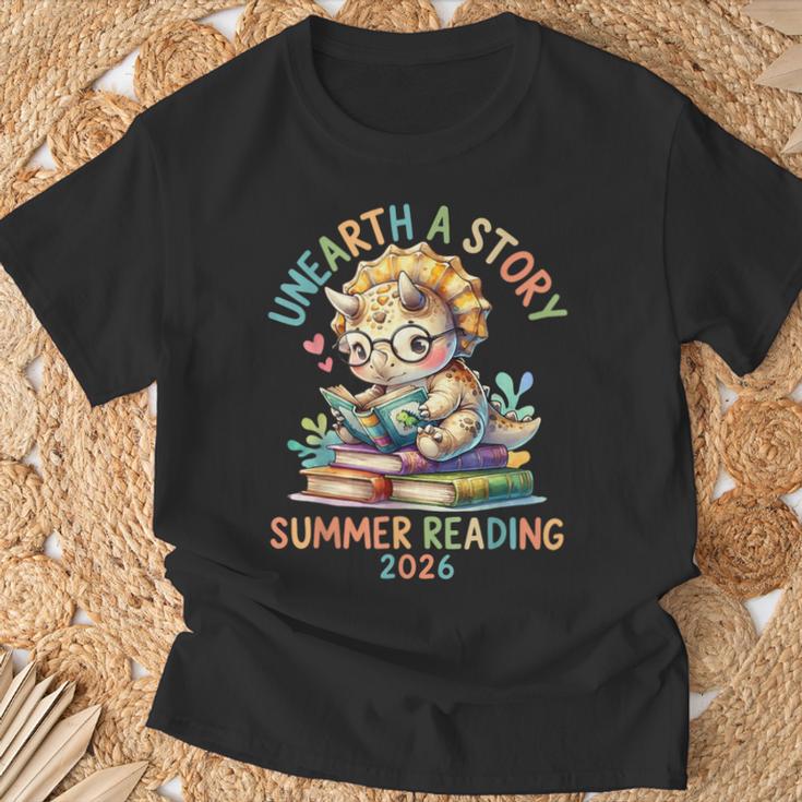 Summer Reading 2026 Books Dino Kids Librarian Tees T-Shirt Gifts for Old Men