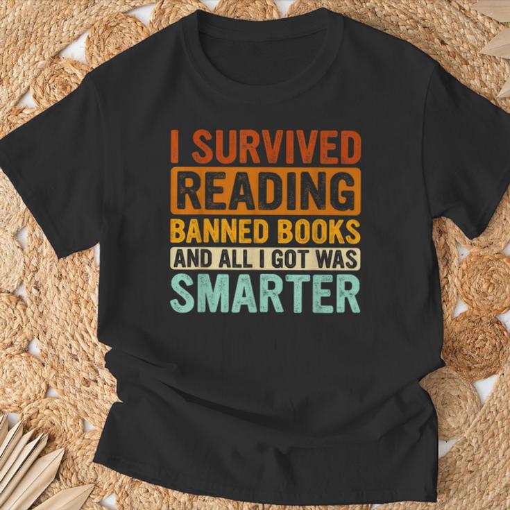 I Survived Reading Banned Books Bookaholic Book Lovers T-Shirt Gifts for Old Men I Survived Reading Banned Books Bookaholic Book Lovers T-Shirt Gifts for Old Men