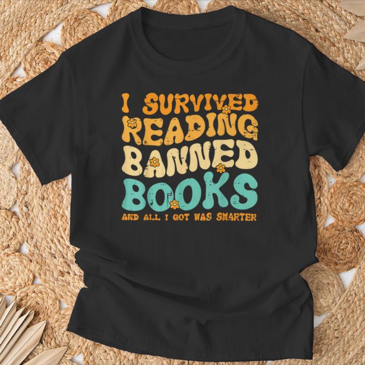I Survived Reading Banned Books Read Librarian Men Women T-Shirt Gifts for Old Men I Survived Reading Banned Books Read Librarian Men Women T-Shirt Gifts for Old Men
