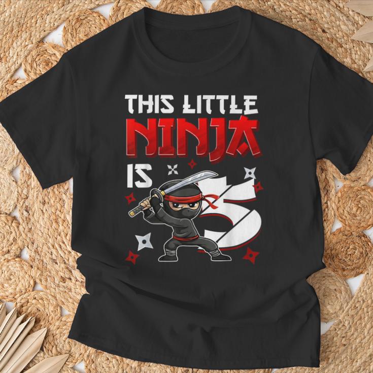 This Little Ninja Is 5歳 5歳の誕生日 忍者 男の子 キッズ Tシャツ 高齢者への贈り物