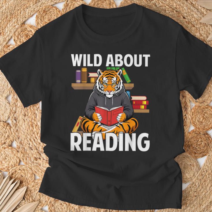 Tiger Reading Book Wearing Glasses Library Animal T-Shirt Gifts for Old Men Tiger Reading Book Wearing Glasses Library Animal T-Shirt Gifts for Old Men