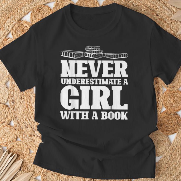 Never Underestimate a Girl With a Book Aesthetic Graphic T-Shirt Gifts for Old Men Never Underestimate a Girl With a Book Aesthetic Graphic T-Shirt Gifts for Old Men