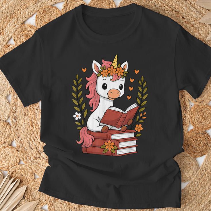 Unicorn Reading Book Graphic Unicorn With Book Floral T-Shirt Gifts for Old Men