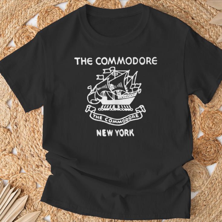Vintage New York City The Commodore Hotel Vintage Matchbook T-Shirt Gifts for Old Men