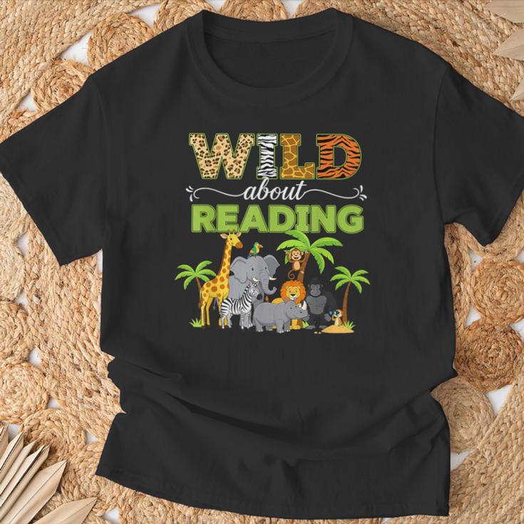 Wild About Reading Books Reader Librarian Wild Animals Lover T-Shirt Gifts for Old Men