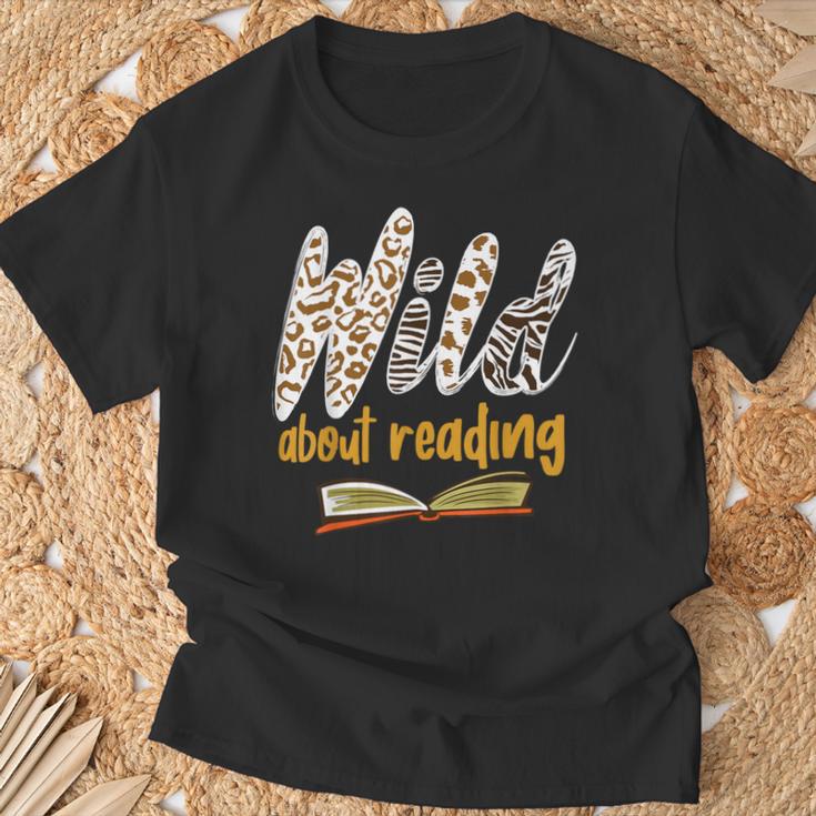WILD ABOUT READING I Love Books Bookworm Library Day T-Shirt Gifts for Old Men WILD ABOUT READING I Love Books Bookworm Library Day T-Shirt Gifts for Old Men