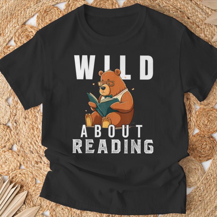 Wild About Reading Love Books Nerd Bookworm Librarian T-Shirt Gifts for Old Men