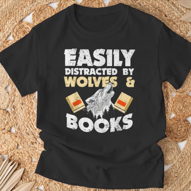 Wolf Lover Easily Distracted By Wolves And Books Read T-Shirt Gifts for Old Men