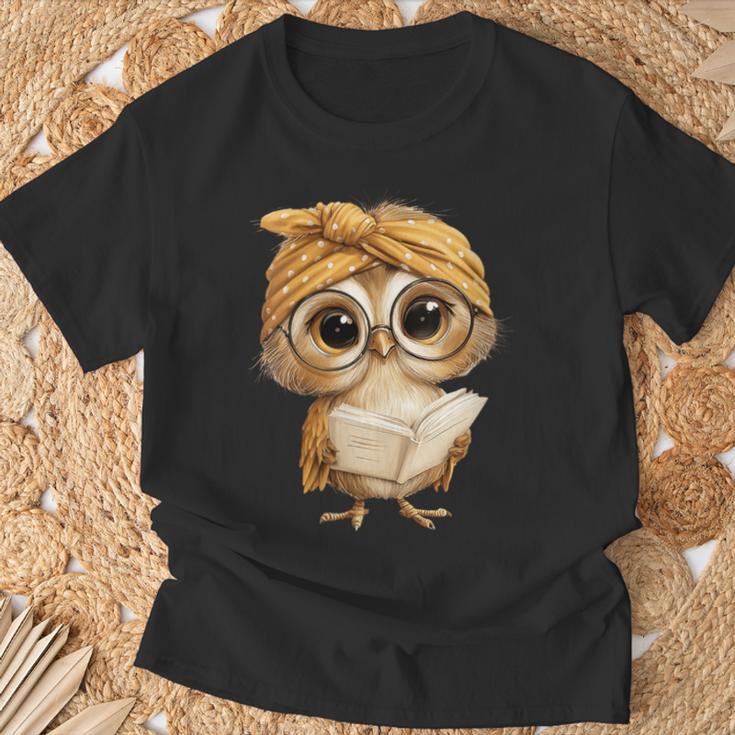 Women's Cute Wise Owl Reading Book With Headscarf T-Shirt Gifts for Old Men Women's Cute Wise Owl Reading Book With Headscarf T-Shirt Gifts for Old Men