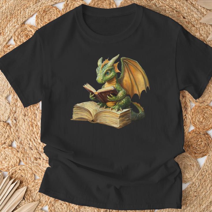 Women's Dragon Bookworm Reading Book Graphic T-Shirt Gifts for Old Men