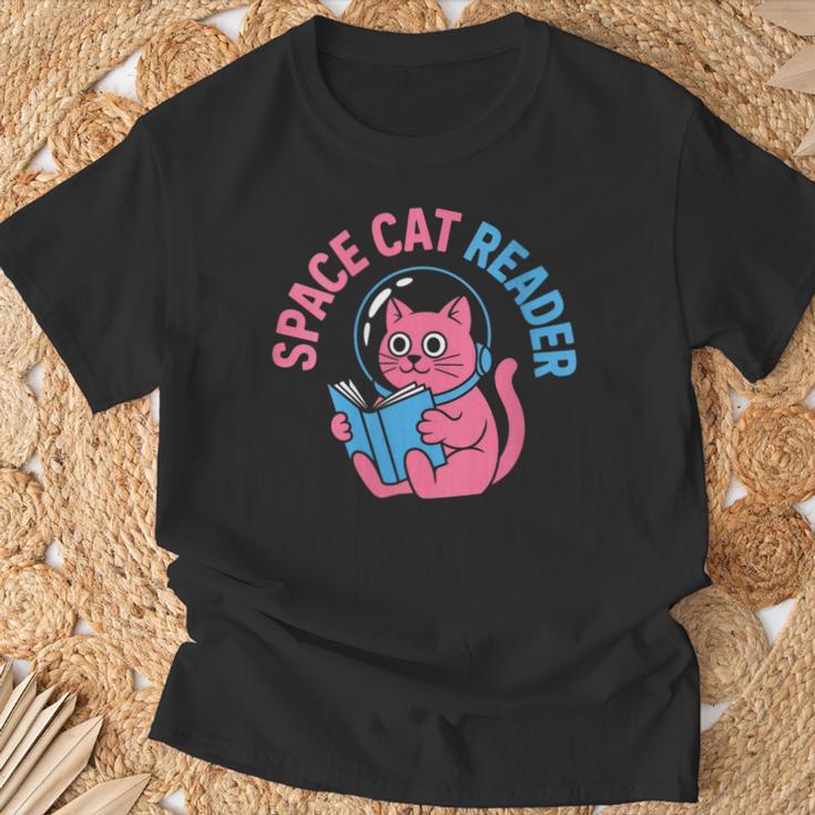 Women's Space CAT Reader Pink Helmet Blue Book Nerd Galaxy Kitty T-Shirt Gifts for Old Men