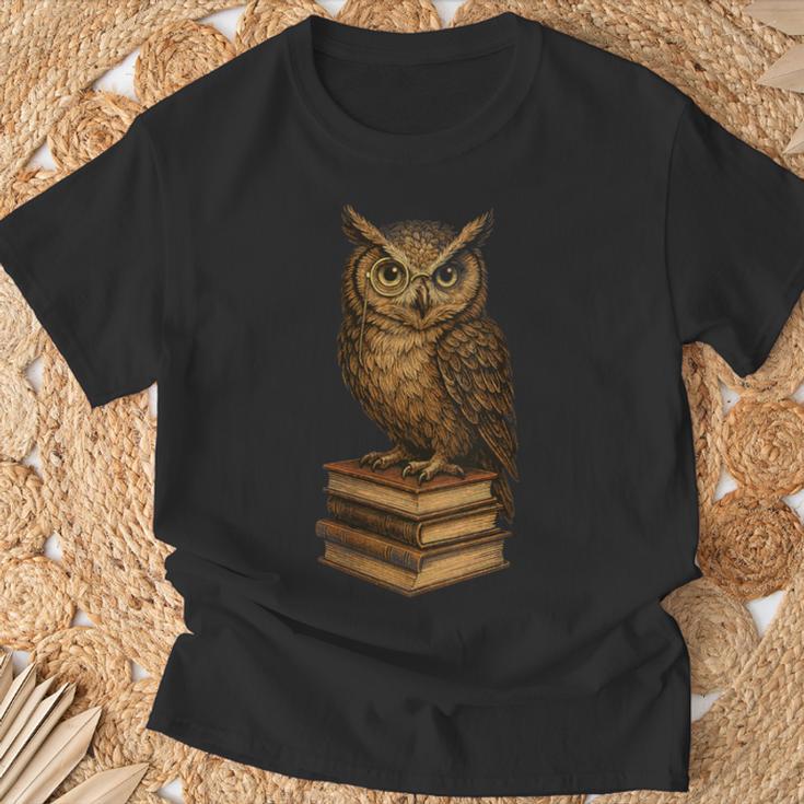 Women's Wise Owl Monocle Books Scholar Academic Art T-Shirt Gifts for Old Men Women's Wise Owl Monocle Books Scholar Academic Art T-Shirt Gifts for Old Men