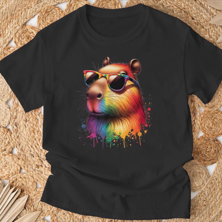 カピバラレインボーフラッグゲイプライド Tシャツ 高齢者への贈り物