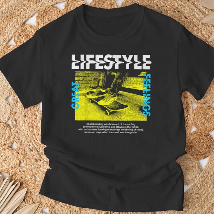 スケートボードライフスタイル エッジの効いた美しいストリートウェア Tシャツ 高齢者への贈り物