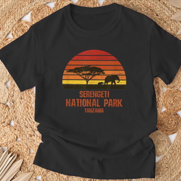 セレンゲティ国立公園 タンザニア Tシャツ 高齢者への贈り物