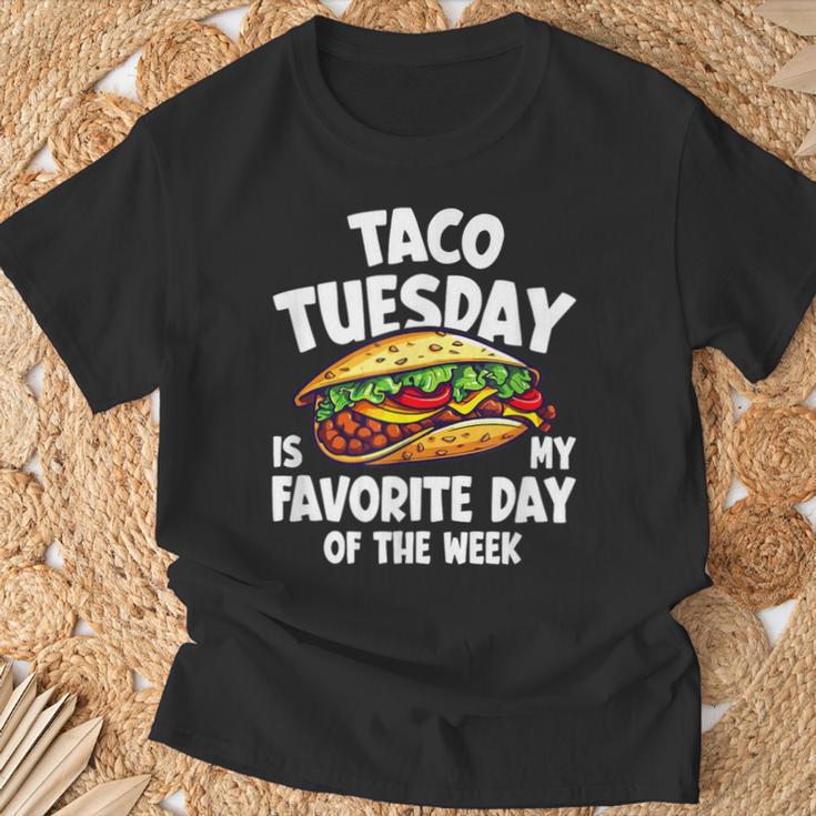 タコ・チューズデーは1週間のうちで一番好きな日 Taco Tuesday Is My Favorite Day Tシャツ 高齢者への贈り物