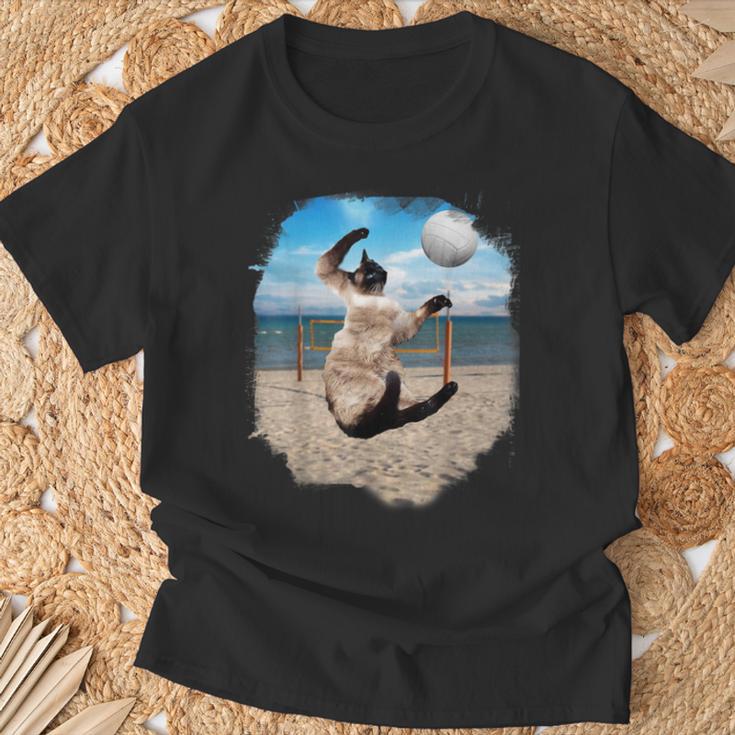ビーチバレーボールをするシャム猫 Tシャツ 高齢者への贈り物