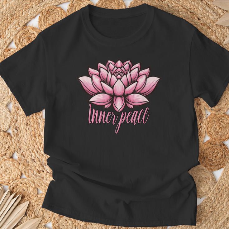 ピンクの蓮の花 曼荼羅 Tシャツ 高齢者への贈り物