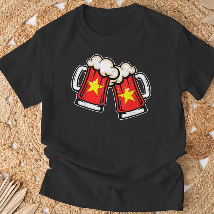 ベトナム国旗ビールジョッキ クールなベトナムビール Tシャツ 高齢者への贈り物