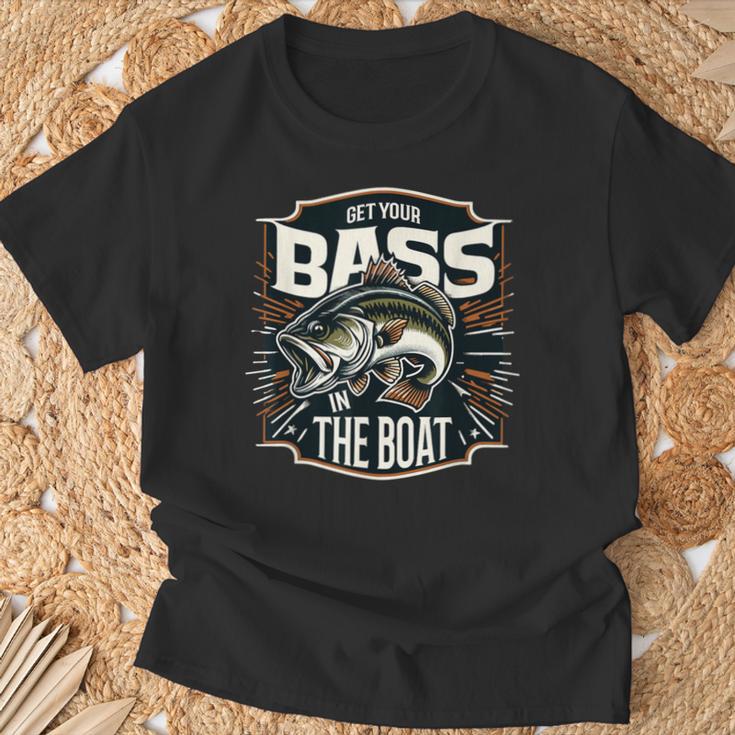 ボートでバスをゲットしましょう 面白いバス釣り ナマズの日 Tシャツ 高齢者への贈り物