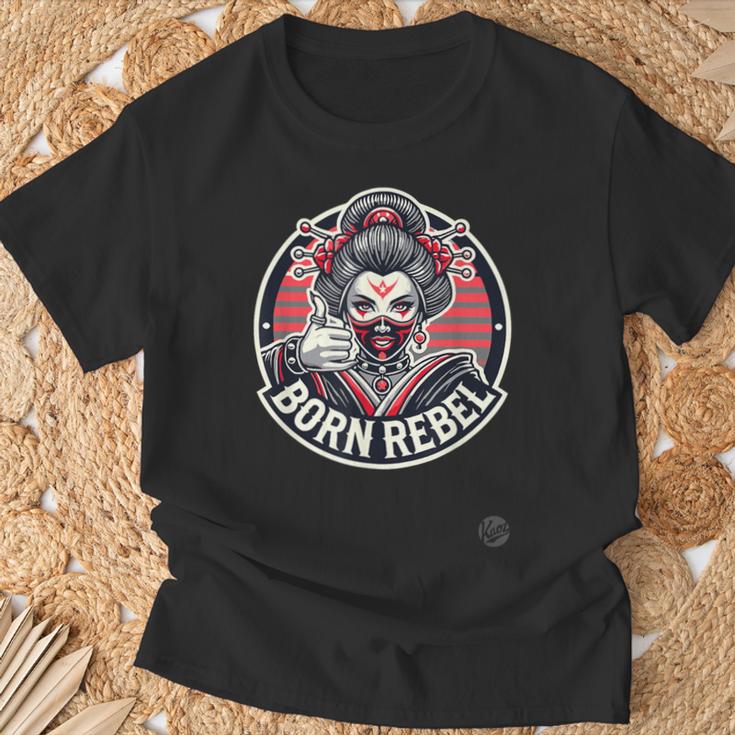 ボーン・レベル 日本の芸者 – 侍の美学、タトゥーアート、サイバーパンク芸者 Tシャツ 高齢者への贈り物