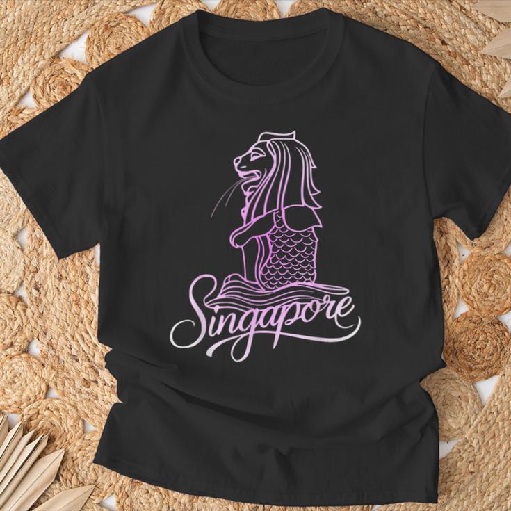 マーライオンのお土産デザインのシンガポールシティスカイライン Tシャツ 高齢者への贈り物