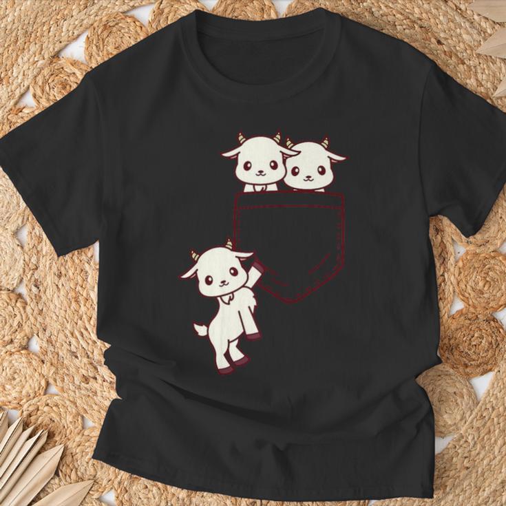 ヤギ好きの方へ かわいいかわいい赤ちゃんヤギのポケット付き Tシャツ 高齢者への贈り物