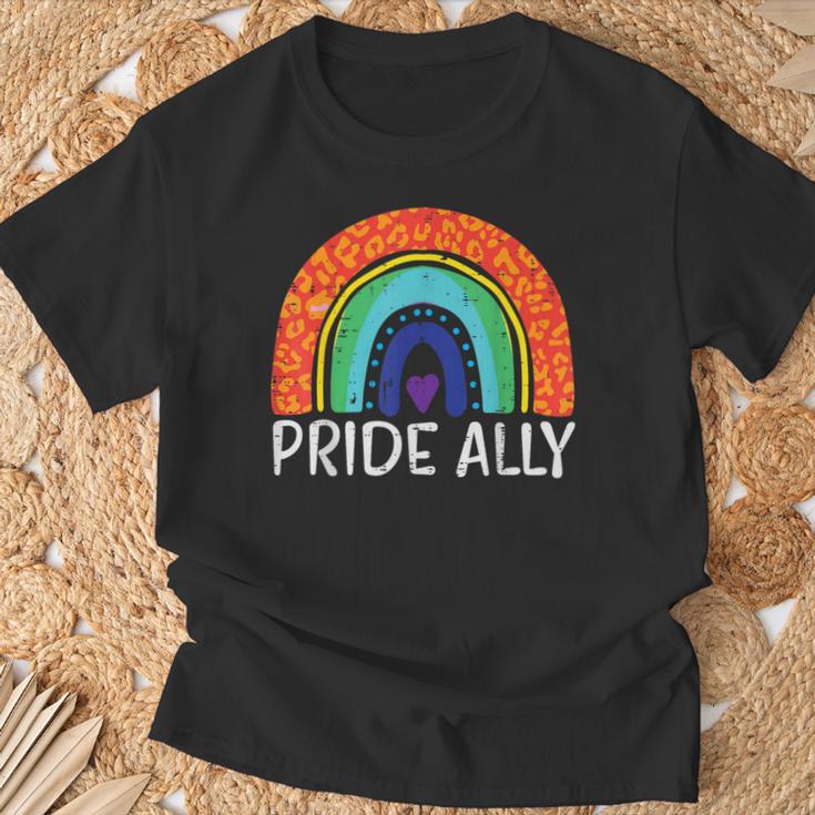レインボーフラッグ プライド アリー ゲイプライド 月 Lgbtq Ally Lgbt Tシャツ 高齢者への贈り物
