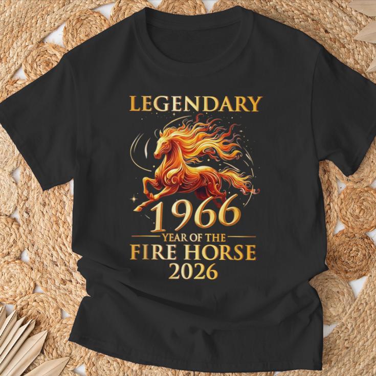 伝説の1966年 火の馬の年 60歳の誕生日 男性 女性 Tシャツ 高齢者への贈り物