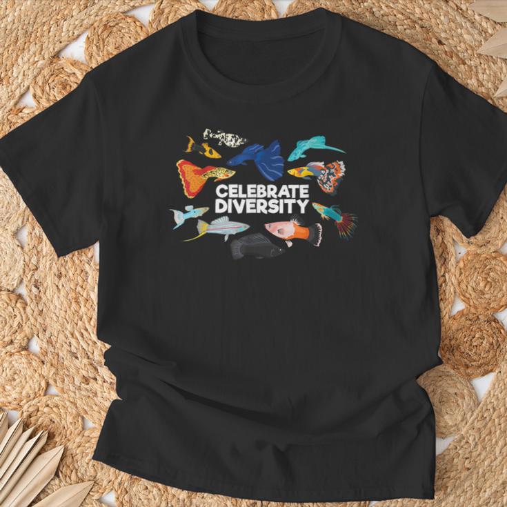 多様性を祝う アクアリウムフィッシュシャツ Tシャツ 高齢者への贈り物