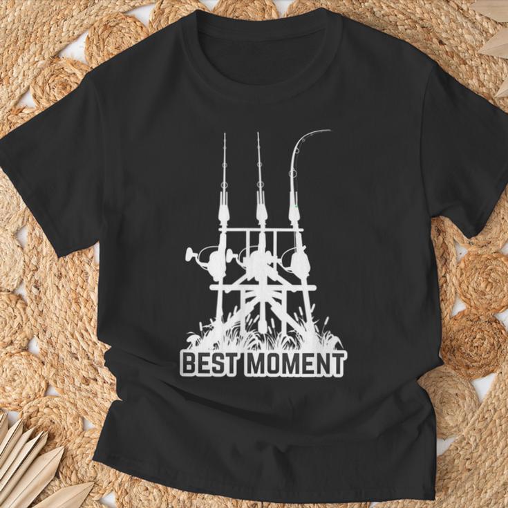 鯉釣り カープハンターデザイン トップカープフィッシング Tシャツ 高齢者への贈り物