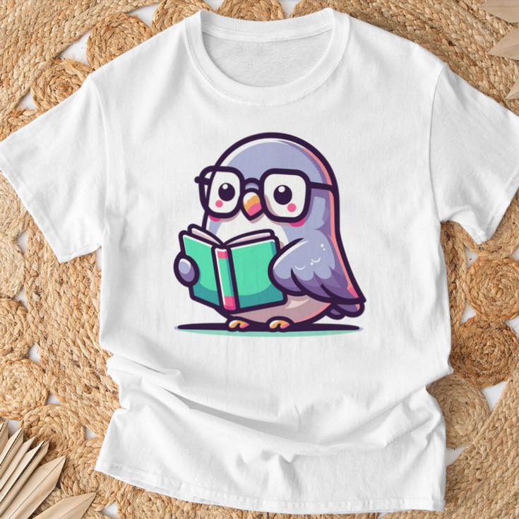 Adorable Book Lover Pigeon With Reading Glasses Cute T-Shirt Gifts for Old Men Adorable Book Lover Pigeon With Reading Glasses Cute T-Shirt Gifts for Old Men