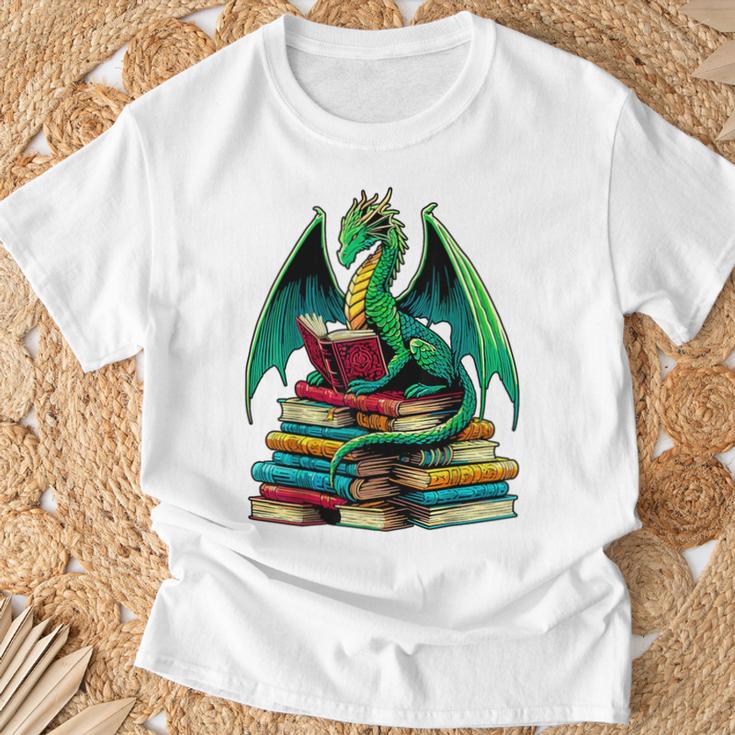 Book Dragon Reading Books T-Shirt Gifts for Old Men
