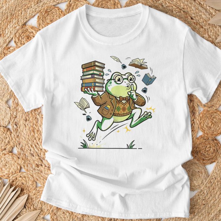 Book Lover Frog Quiet Please Cute Librarian Cartoon T-Shirt Gifts for Old Men
