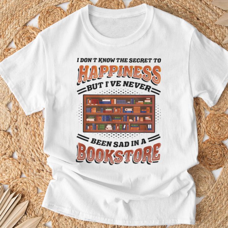 Book Store Librarian Book Lover T-Shirt Gifts for Old Men