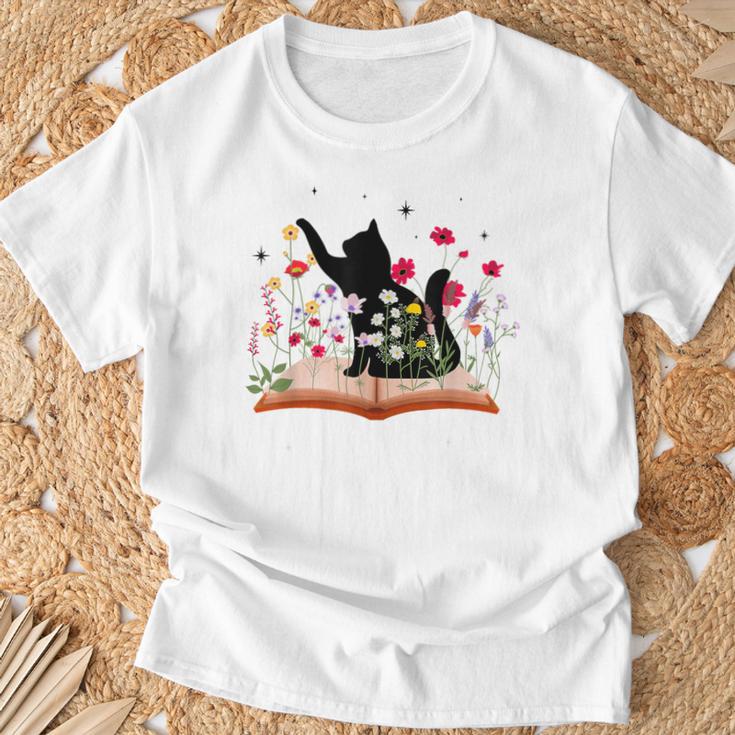 Cat Kitten Wildflower Book Pet Owner Librarian T-Shirt Gifts for Old Men