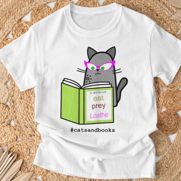 Cats And Books Happiness Cartoon Cat Pun For Women T-Shirt Gifts for Old Men