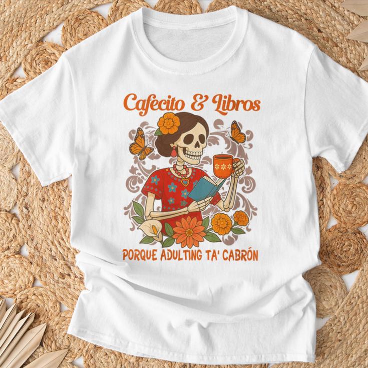 Coffee & Reading Book Lover Mexican Latina Cafecito & Libros T-Shirt Gifts for Old Men