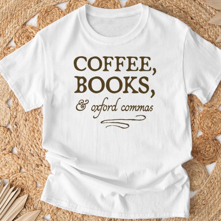 Coffee Books & Oxford Commas Funny Grammar Nerd Gift T-Shirt Gifts for Old Men