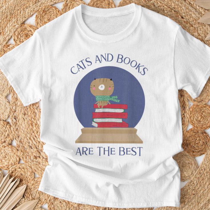 Cute CATS AND BOOKS ARE THE BEST SNOW GLOBE T-Shirt Gifts for Old Men Cute CATS AND BOOKS ARE THE BEST SNOW GLOBE T-Shirt Gifts for Old Men