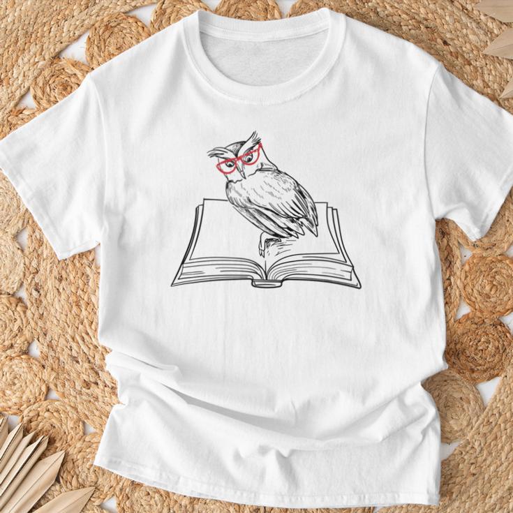 Cute Forest Animal Owl Reading Books Literature T-Shirt Gifts for Old Men Cute Forest Animal Owl Reading Books Literature T-Shirt Gifts for Old Men