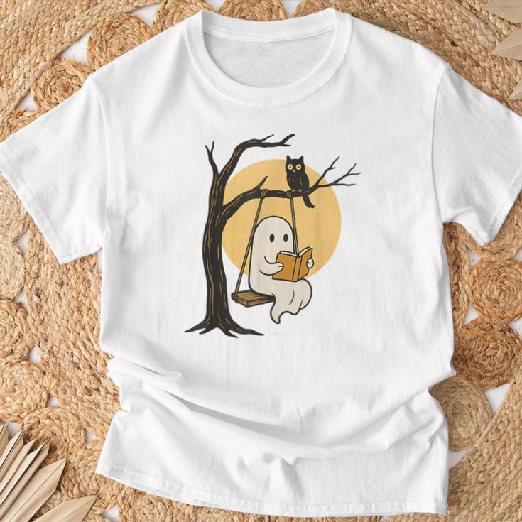 Cute Ghost Reading Halloween Book Lovers Librarians Teachers T-Shirt Gifts for Old Men