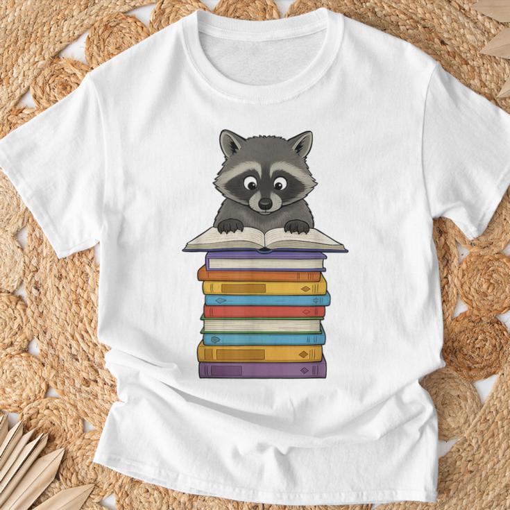 Cute Raccoon Reading On Pile Of Books T-Shirt Gifts for Old Men