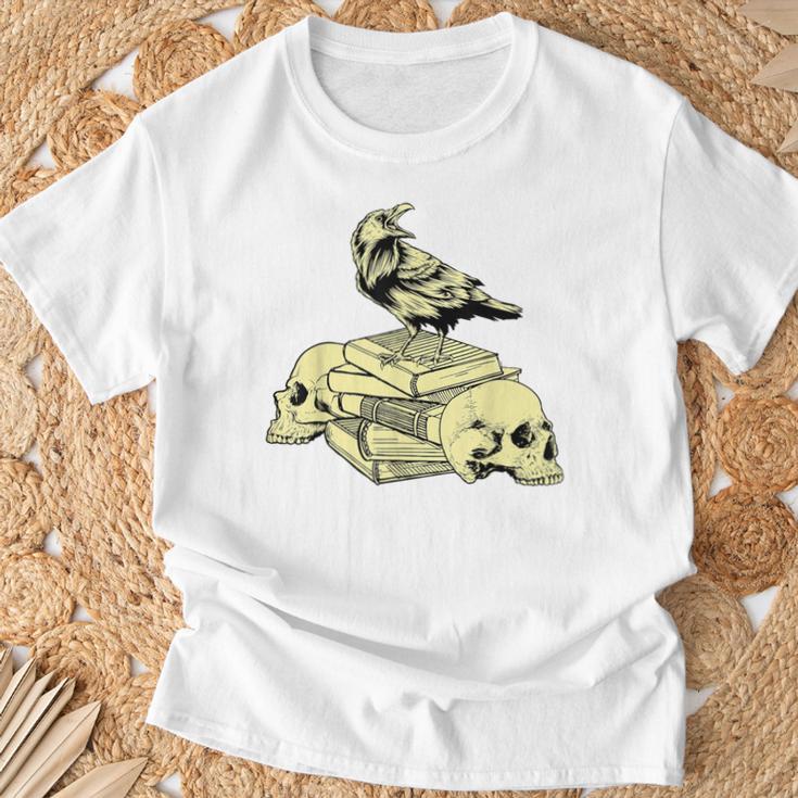 Dark Academia Aesthetic Raven Crow On Old Books Skull Goth T-Shirt Gifts for Old Men