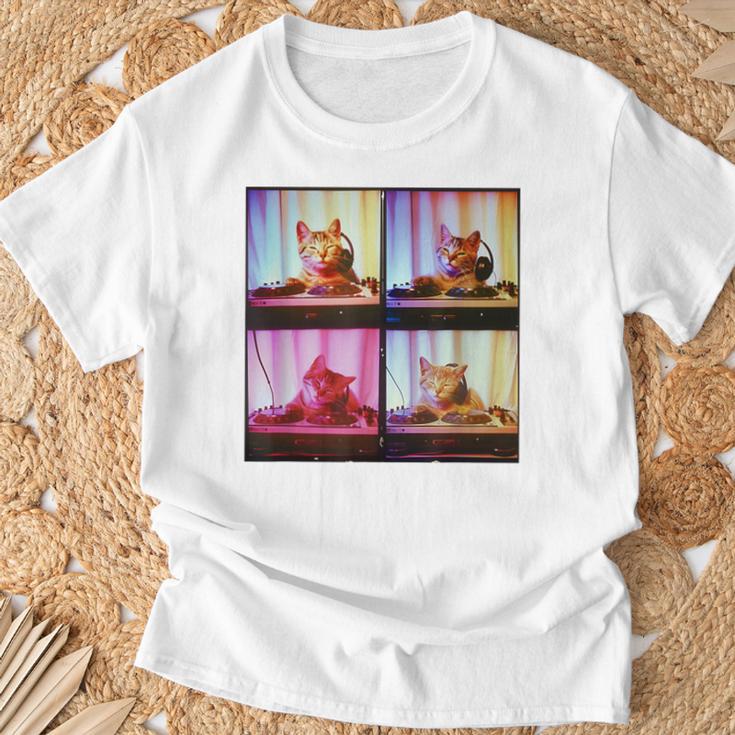 Dj Cat On Decks Cat Dj スクラッチ ターンテーブル カラフル Edm Tシャツ 高齢者への贈り物