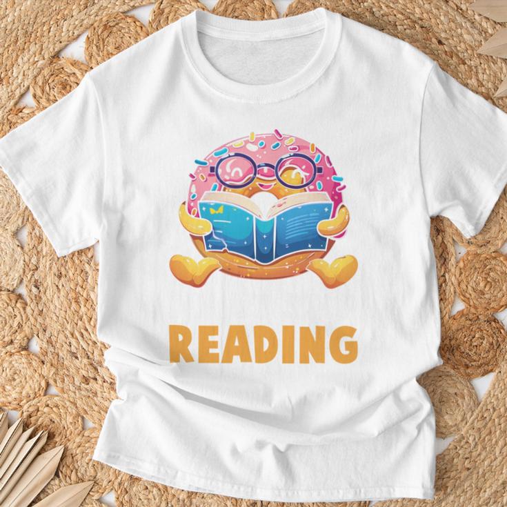 Donut Stop Reading Cute Book Reader Bookworm Donut Day T-Shirt Gifts for Old Men