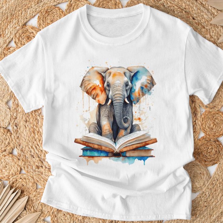 Elephant Reading Book Animal Art Print Graphic T-Shirt Gifts for Old Men
